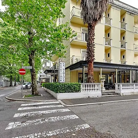 La Nidiola ホテル 2*